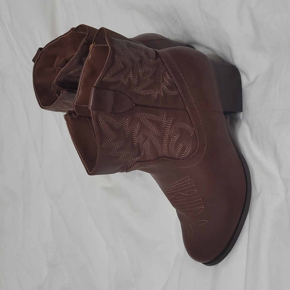 TORRID Brown Cowgirl Booties